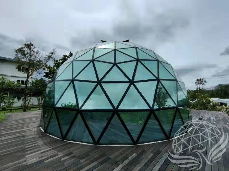 10M Glass Dome