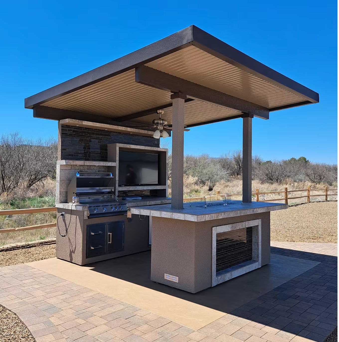 Baja Outdoor Kitchen with Patio Cover – KoKoMo Modular Series