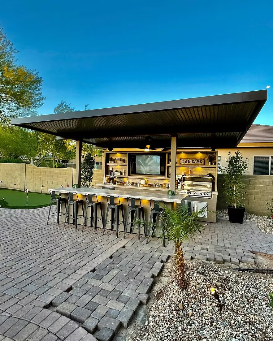 Fantasy Island 20'x20' Outdoor Kitchen – KoKoMo Signature Series