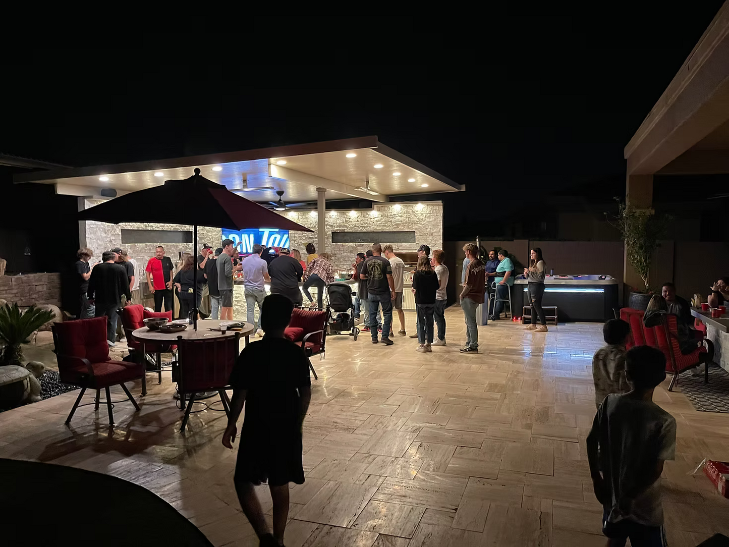 Luxury Outdoor Kitchen BBQ Grill Island – KoKoMo Signature Series