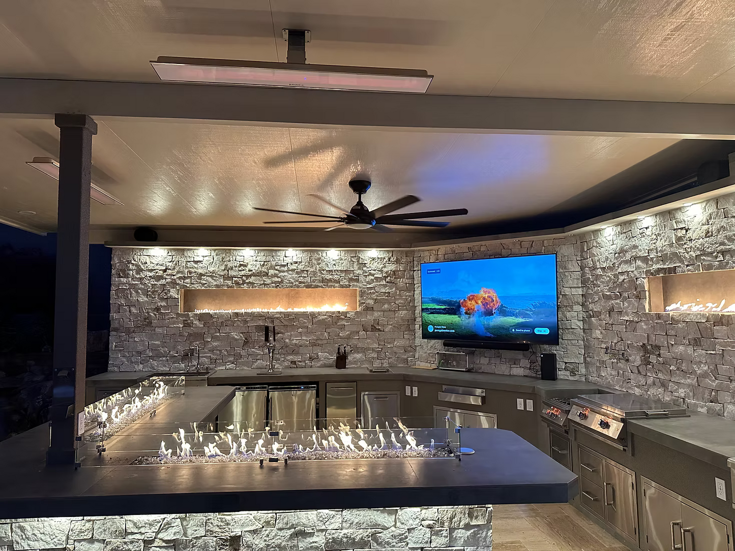 Luxury Outdoor Kitchen BBQ Grill Island – KoKoMo Signature Series