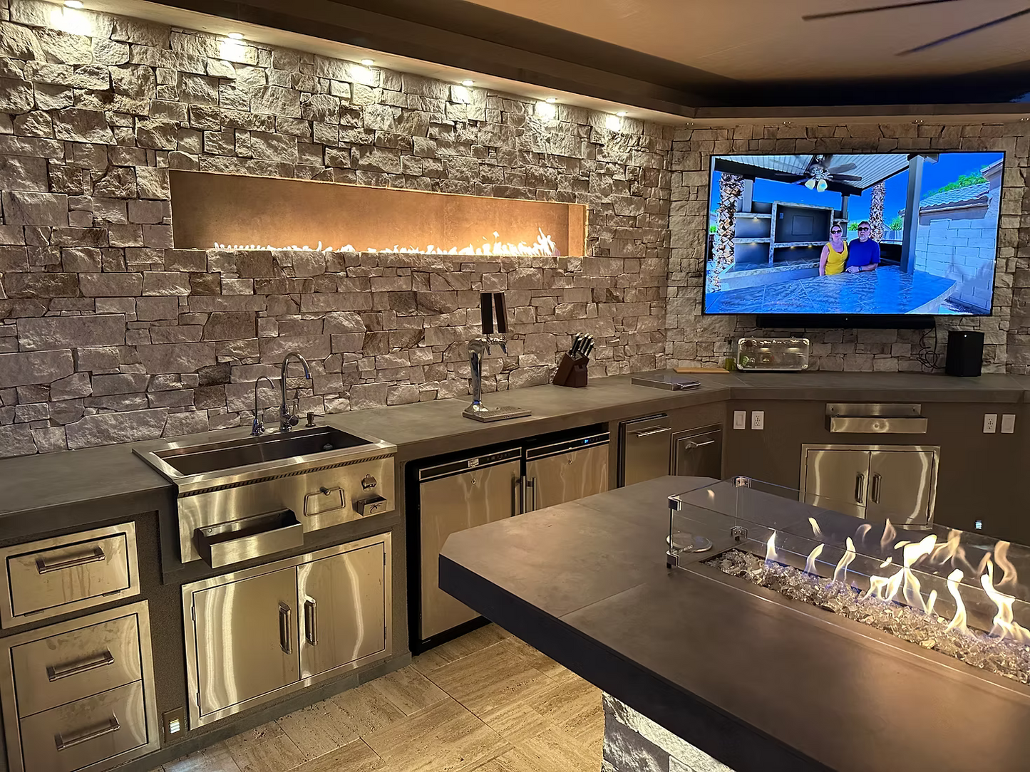 Luxury Outdoor Kitchen BBQ Grill Island – KoKoMo Signature Series